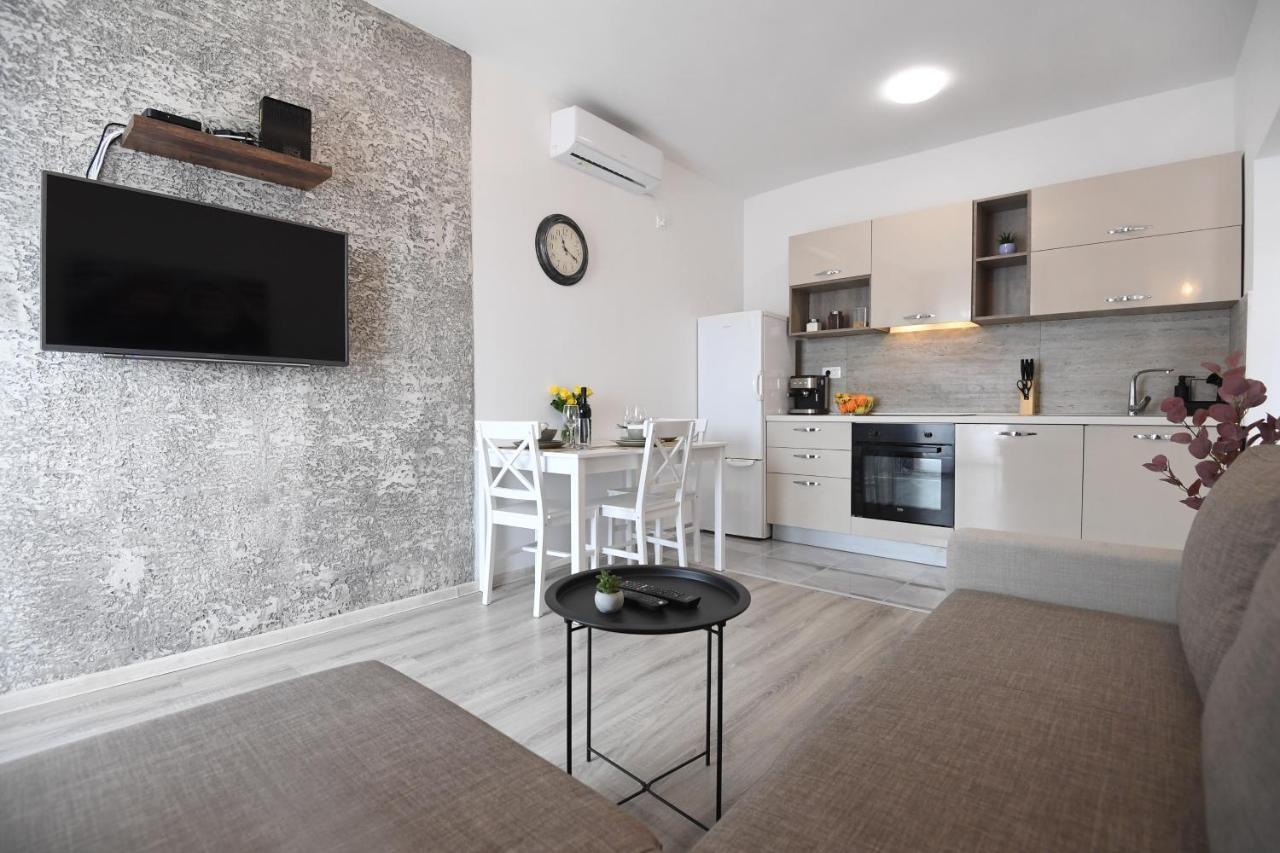 The Grey Apartment Zadar Extérieur photo
